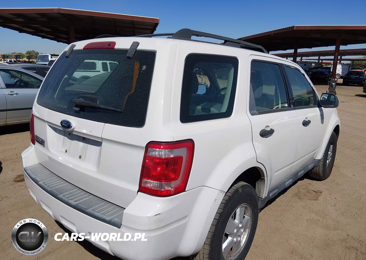 2009 Ford Escape Xls-Xls Manual VIN:1FMCU02739KA03581 - 4