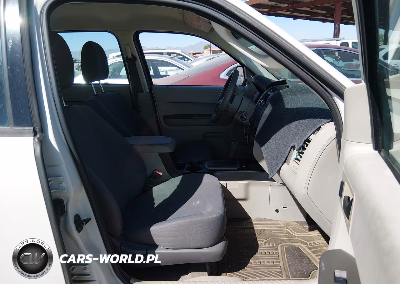 2009 Ford Escape Xls-Xls Manual VIN:1FMCU02739KA03581 - 5
