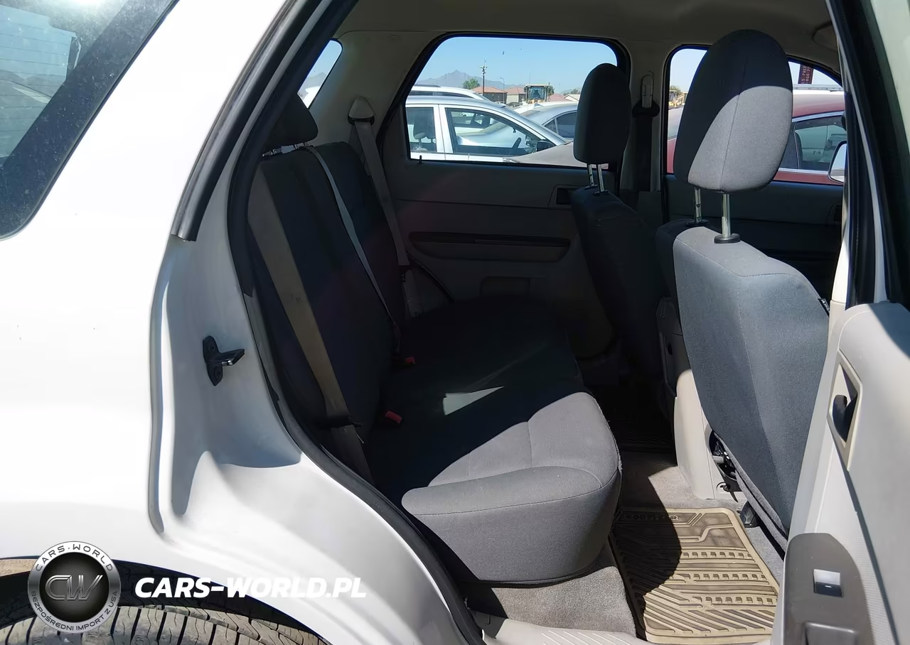 2009 Ford Escape Xls-Xls Manual VIN:1FMCU02739KA03581 - 8