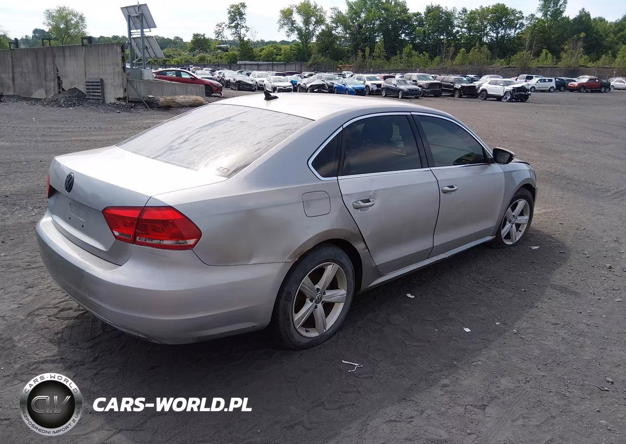 2012 Volkswagen Passat 2.5L Se VIN:1VWBP7A33CC003237 - 4