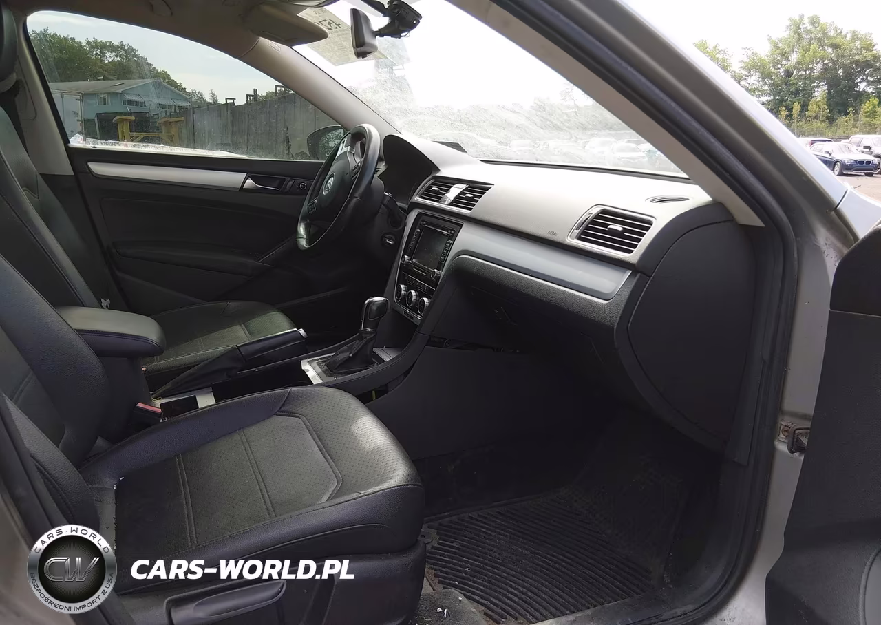 2012 Volkswagen Passat 2.5L Se VIN:1VWBP7A33CC003237 - 5