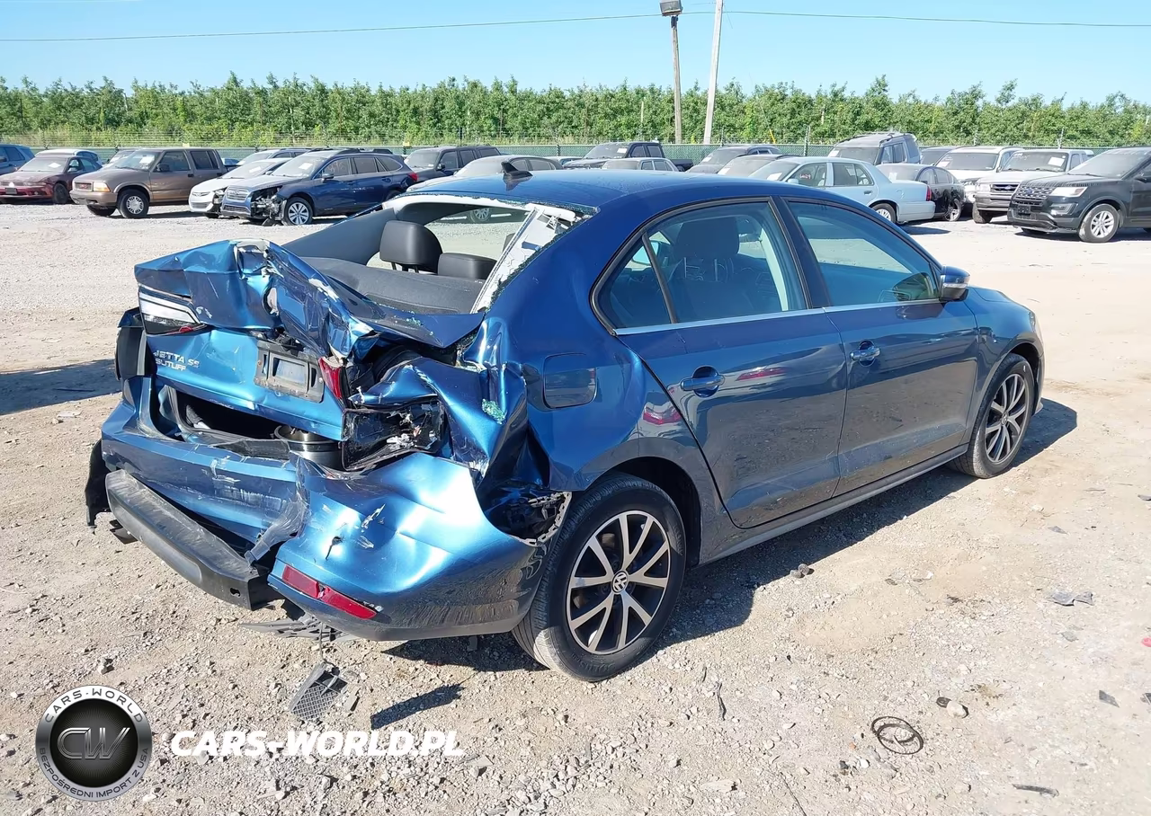 2017 Volkswagen Jetta 1.4T Se VIN:3VWB67AJ8HM361683 - 4
