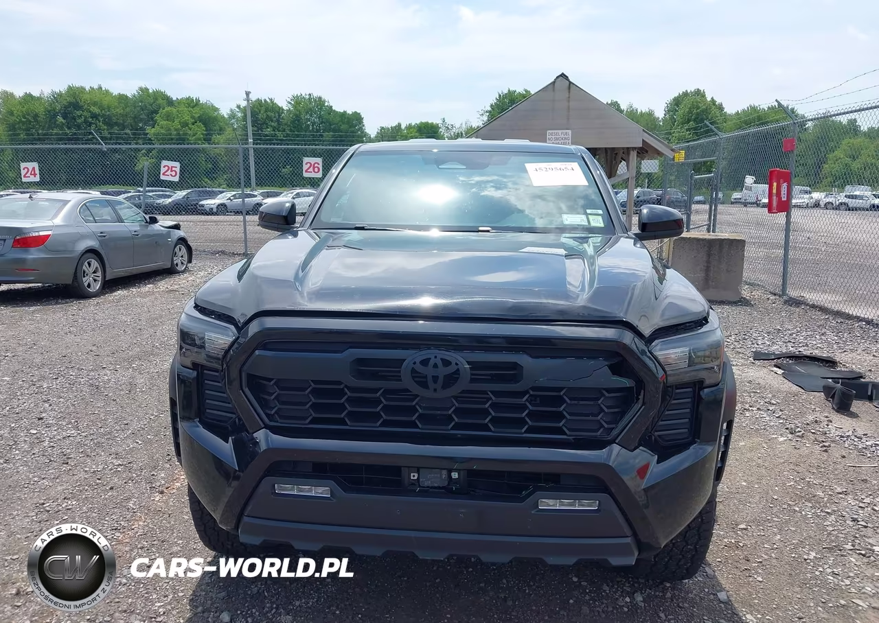 2024 Toyota Tacoma Trd Off Road VIN:3TMLB5JN0RM015591 - 12