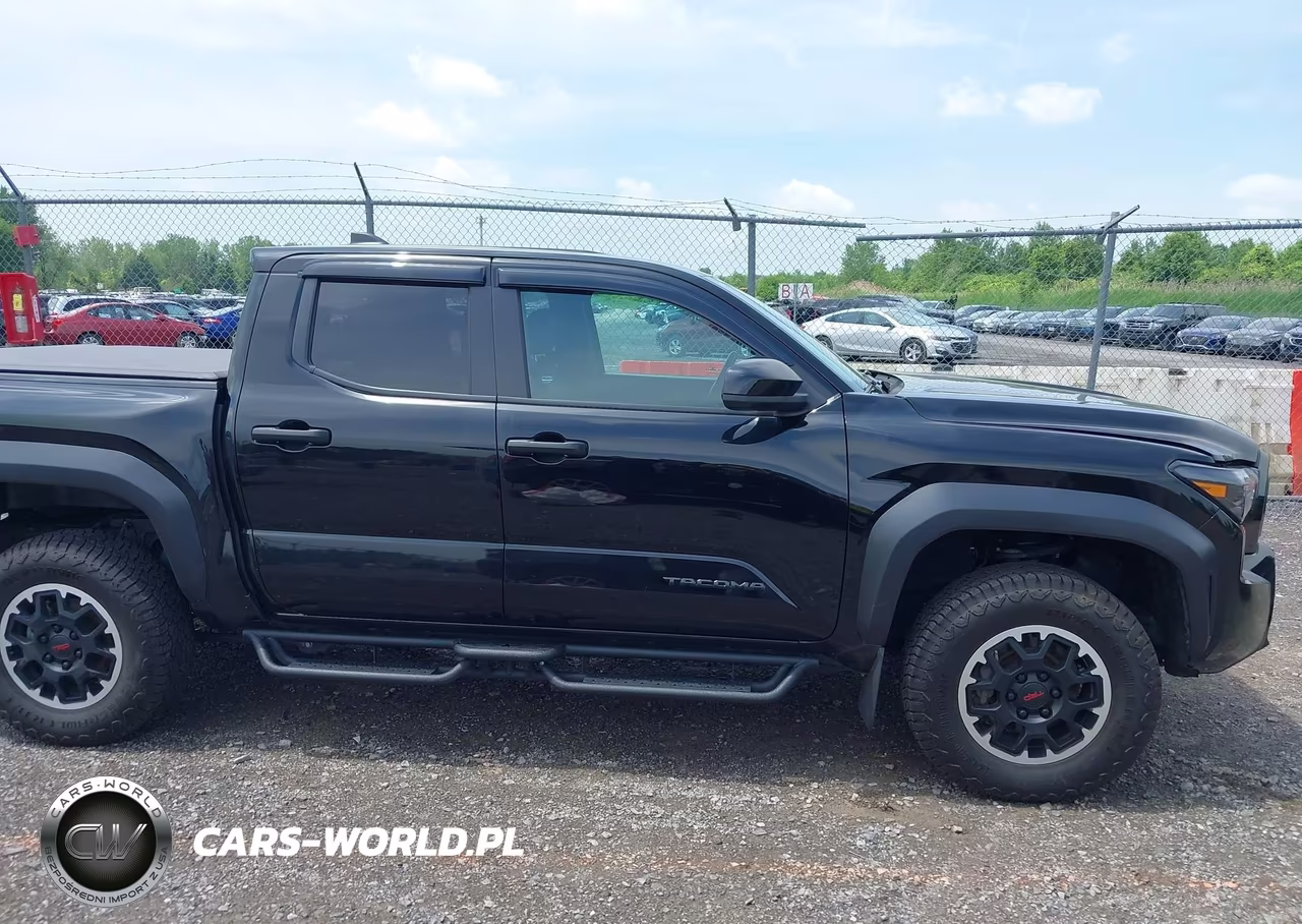 2024 Toyota Tacoma Trd Off Road VIN:3TMLB5JN0RM015591 - 13