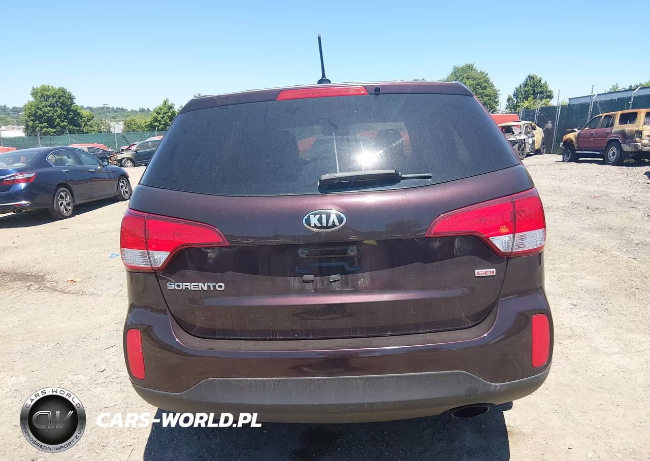 2014 Kia Sorento Lx VIN:5XYKT3A6XEG523550 - 16