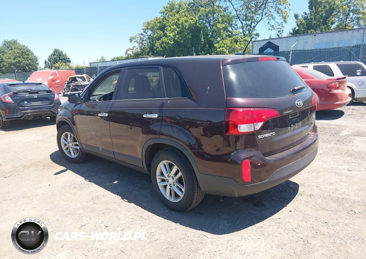 2014 Kia Sorento Lx VIN:5XYKT3A6XEG523550 - 3