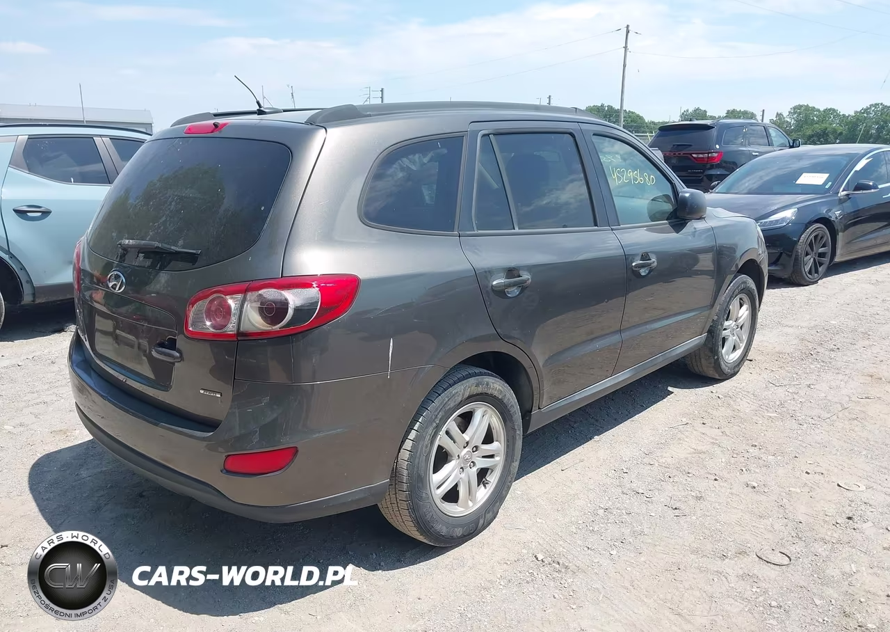 2012 Hyundai Santa Fe Gls VIN:5XYZGDABXCG155373 - 4