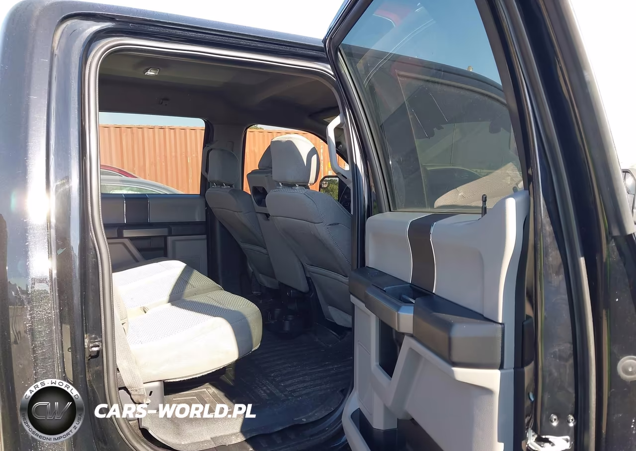 2018 Ford F-150 Xlt VIN:1FTEW1EB8JFC79359 - 8
