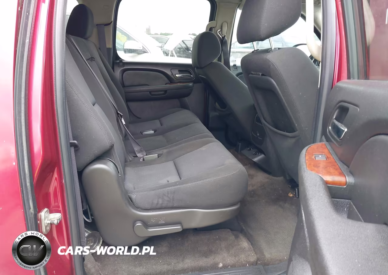 2011 Chevrolet Suburban 1500 Ls VIN:1GNSCHE02BR217921 - 8