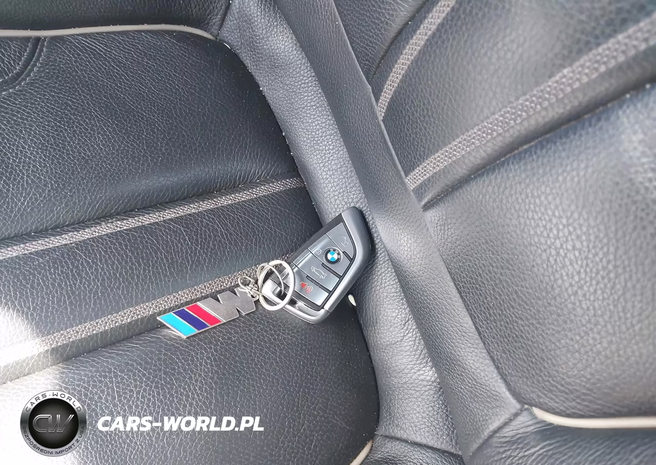 2017 BMW 530I xDrive VIN:WBAJA7C31HG906206 - 11