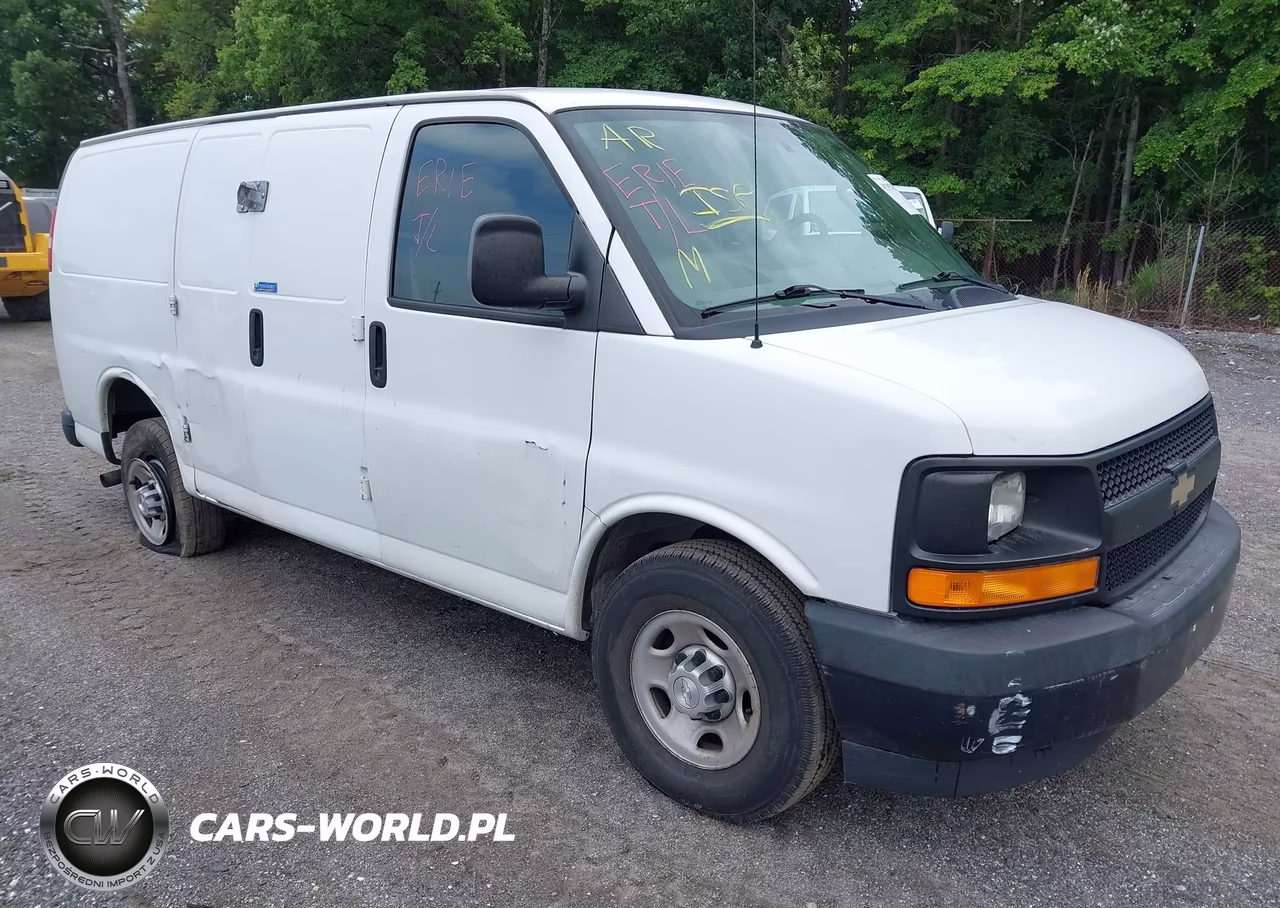 2017 Chevrolet Express 2500 Work Van – zdjęcie 1 z 16