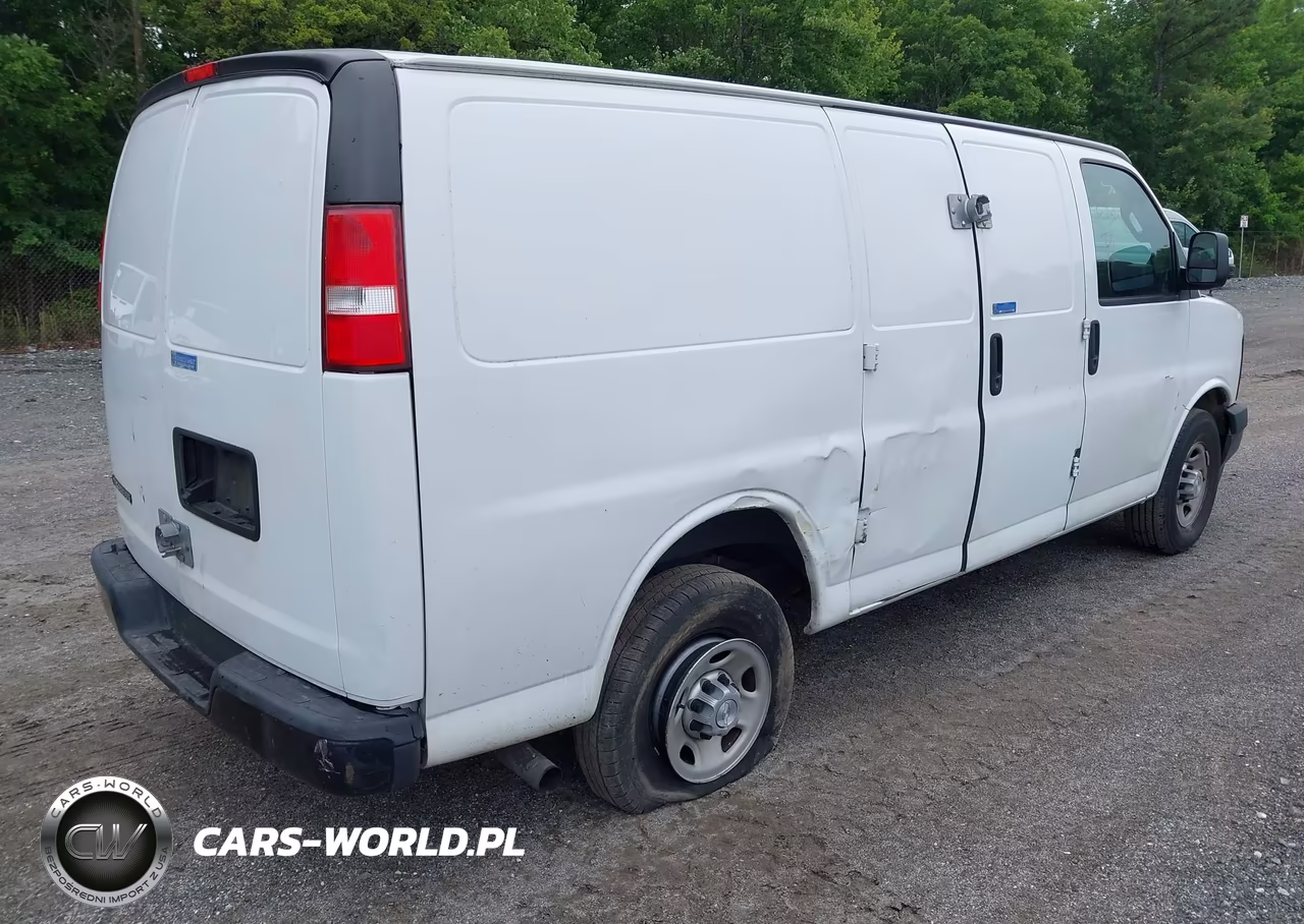 2017 Chevrolet Express 2500 Work Van VIN:1GCWGAFF5H1133852 - 4