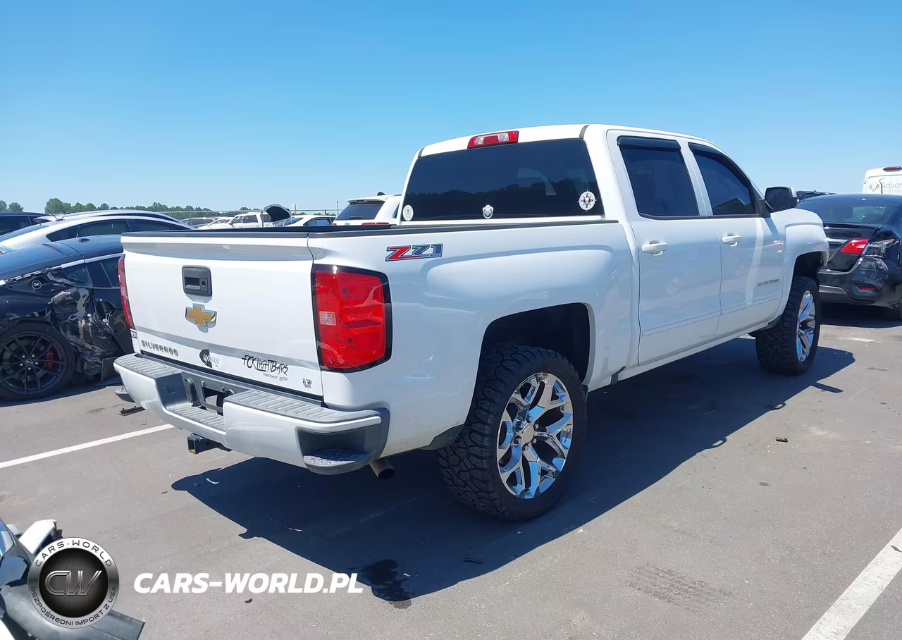 2017 Chevrolet Silverado 1500 2Lt VIN:3GCUKREC9HG413531 - 4