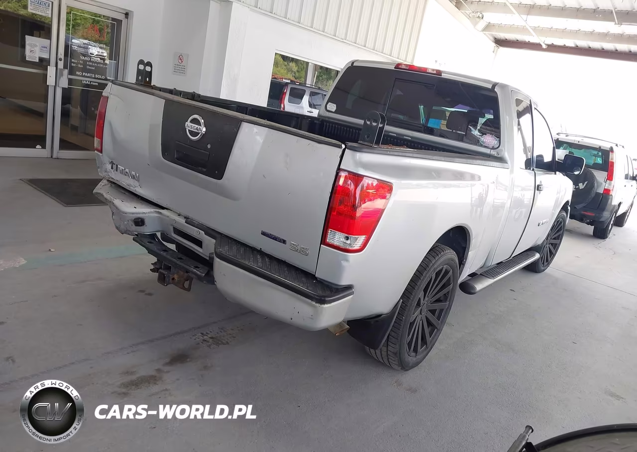 2010 Nissan Titan Xe VIN:1N6BA0CH4AN322133 - 4