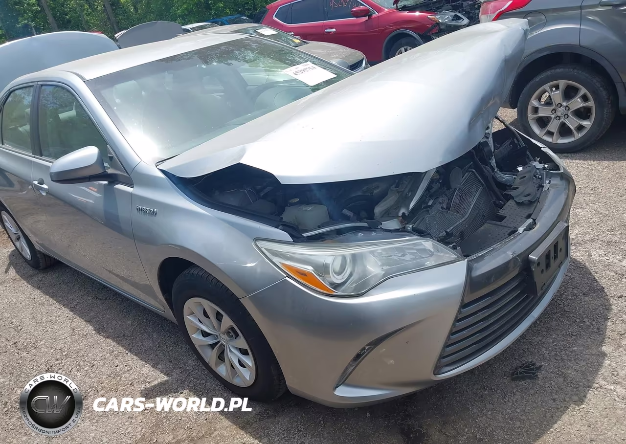 2015 Toyota Camry Hybrid Le – zdjęcie 1 z 16