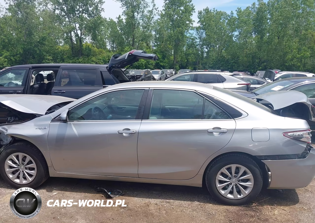 2015 Toyota Camry Hybrid Le VIN:4T1BD1FK7FU175340 - 14
