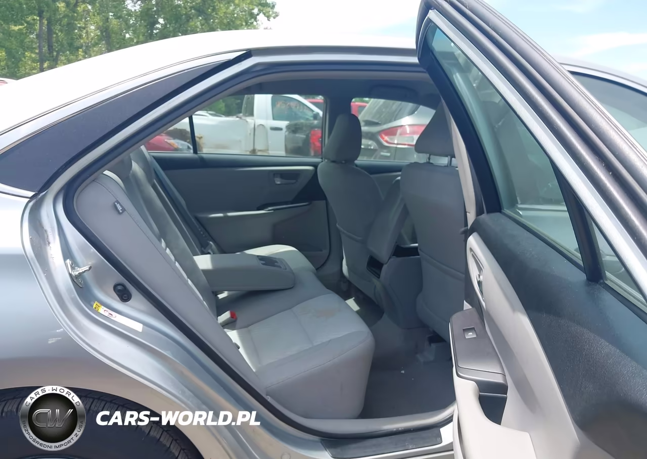 2015 Toyota Camry Hybrid Le VIN:4T1BD1FK7FU175340 - 8
