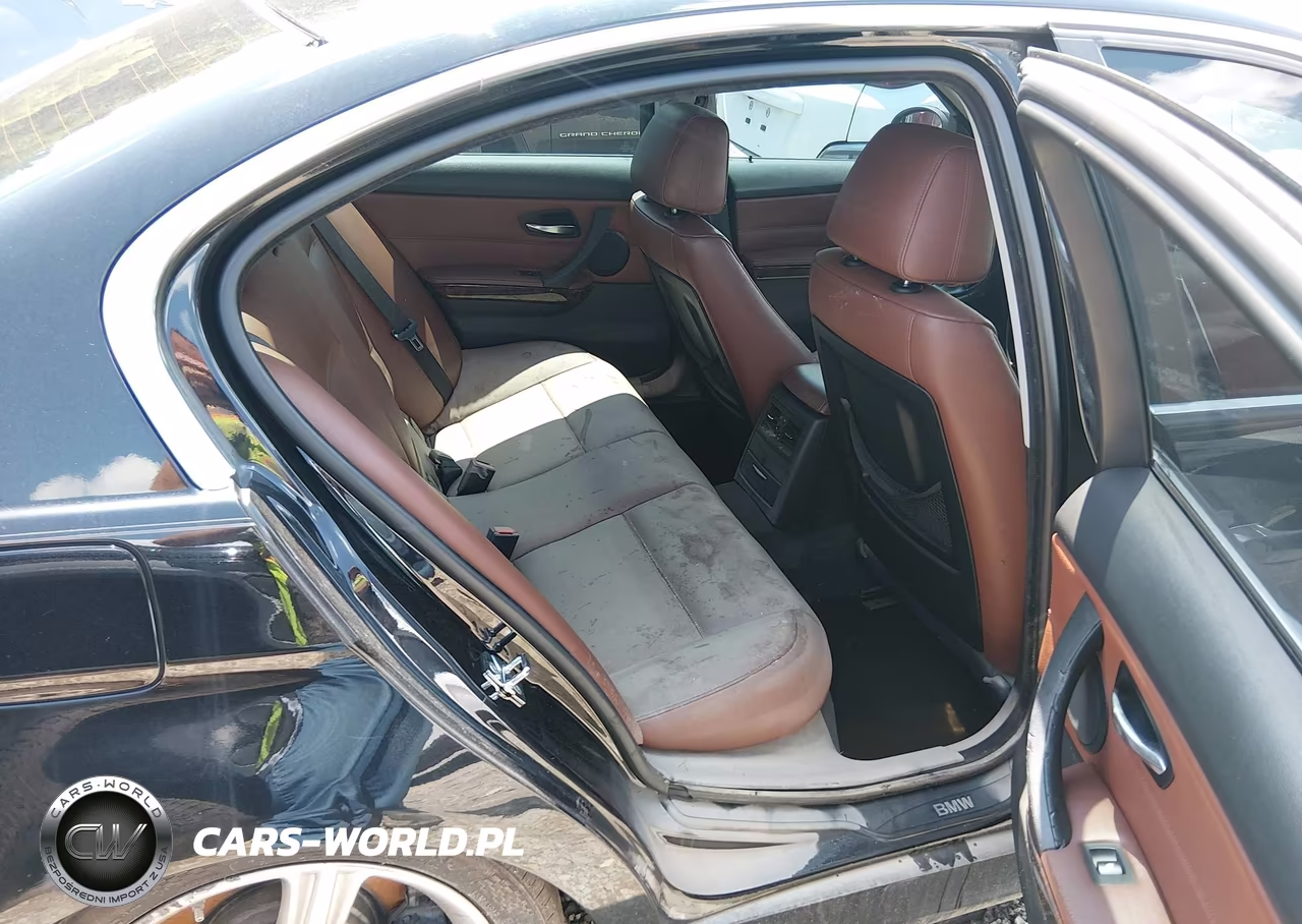2008 BMW 335Xi VIN:WBAVD535X8A285646 - 8