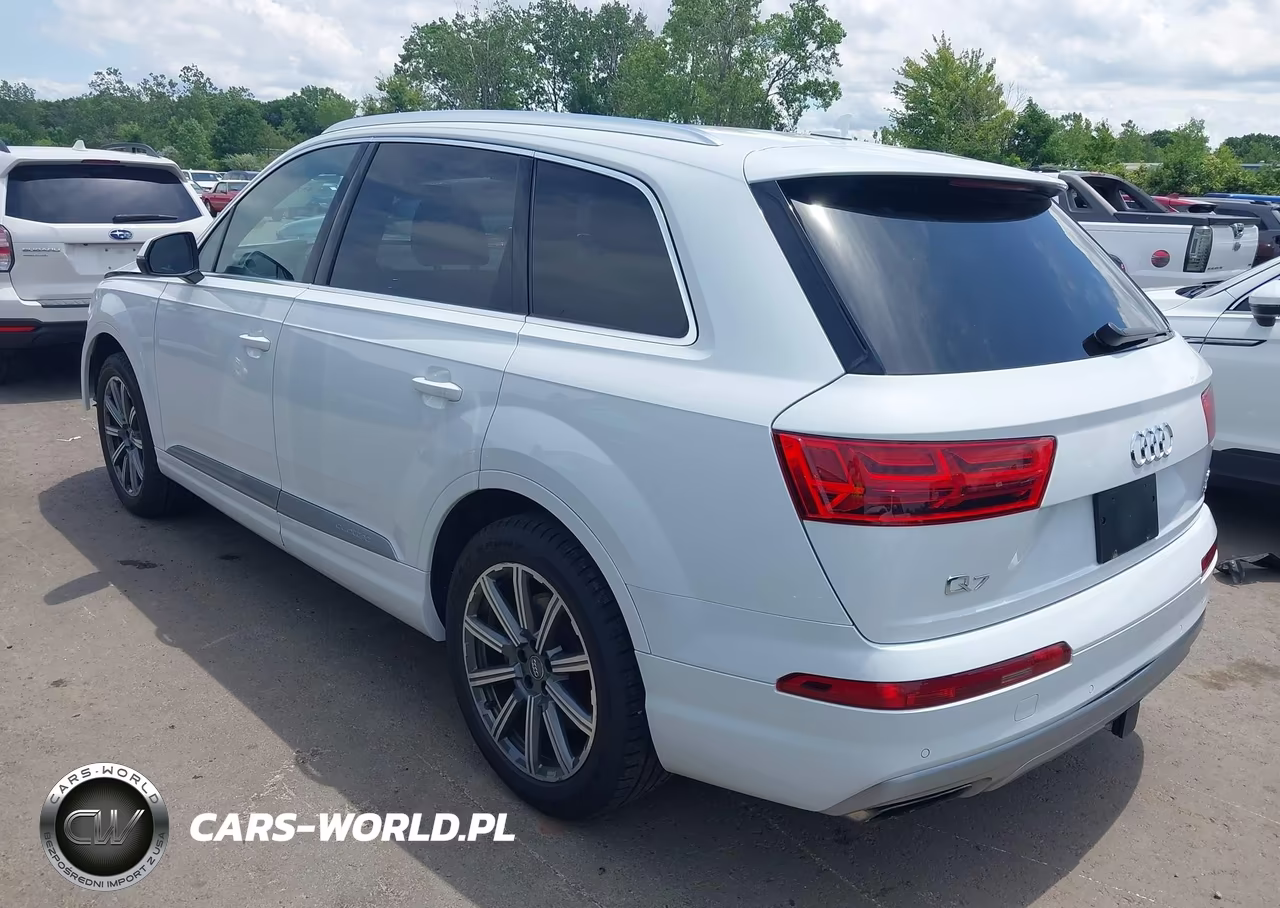 2017 Audi Q7 3.0T Premium VIN:WA1LAAF71HD053048 - 3