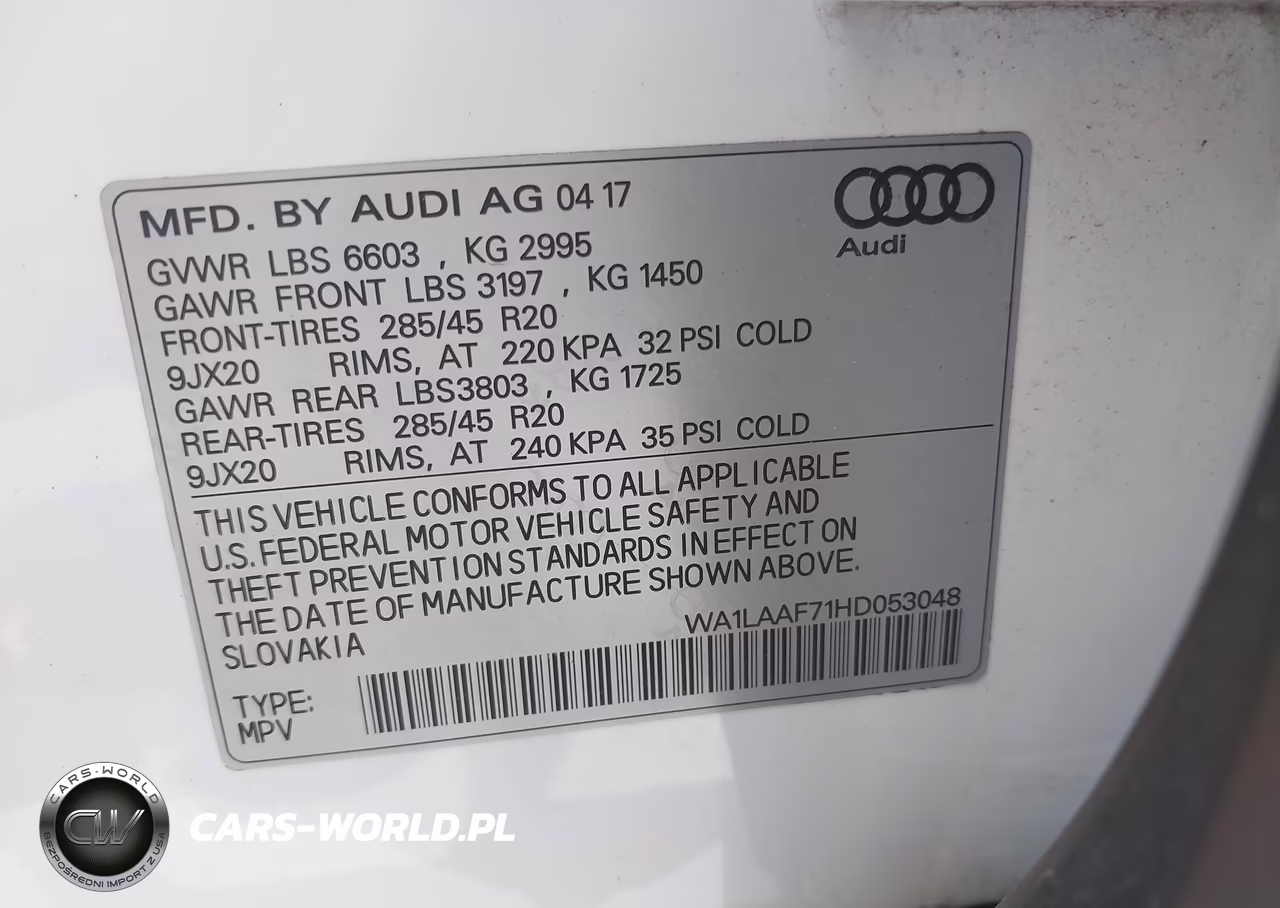 2017 Audi Q7 3.0T Premium VIN:WA1LAAF71HD053048 - 9