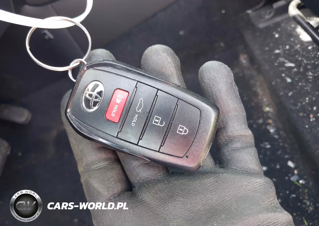 2024 Toyota Corolla Hybrid Le VIN:JTDBCMFE0R3039693 - 11