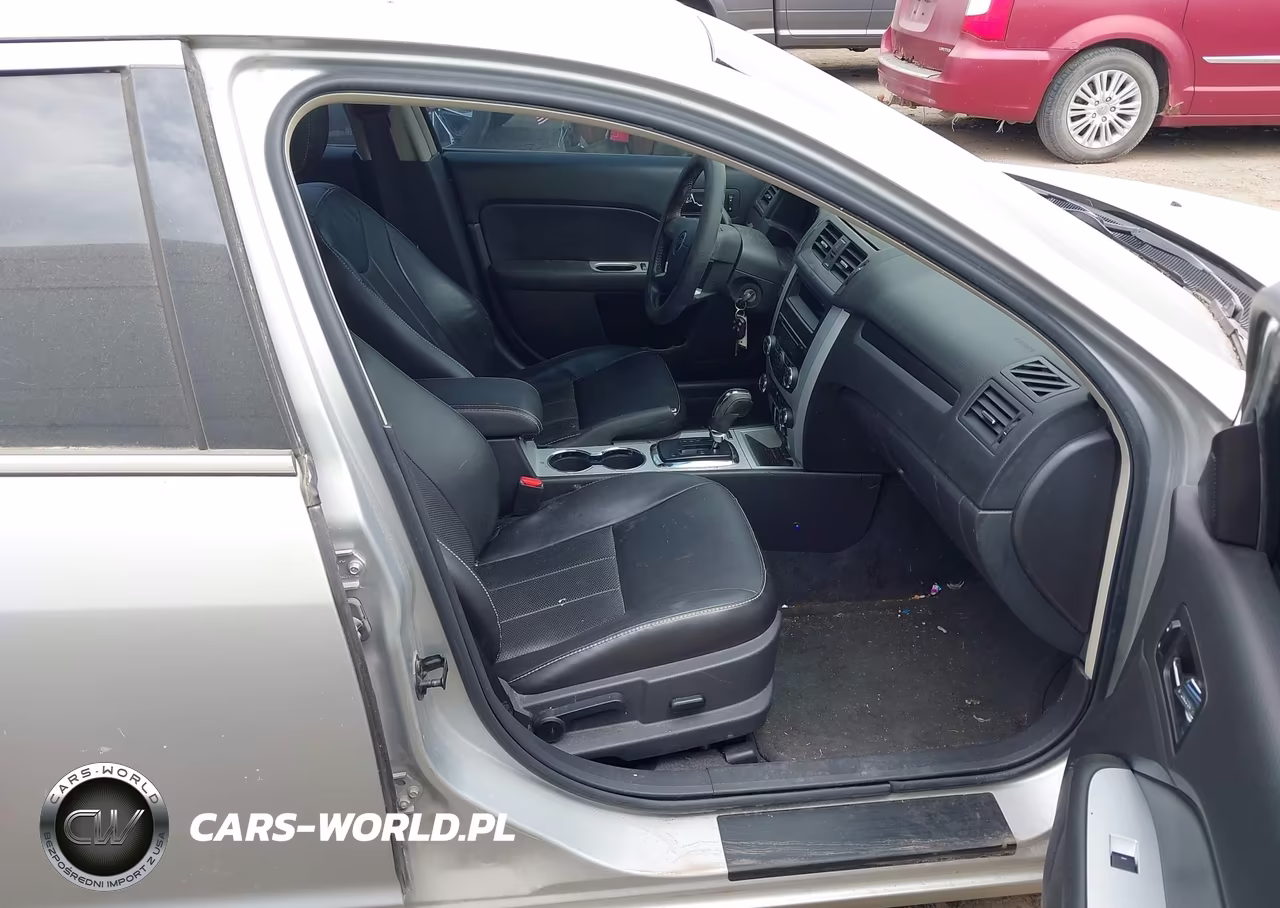 2010 Mercury Milan Premier VIN:3MEHM0JG6AR641821 - 5