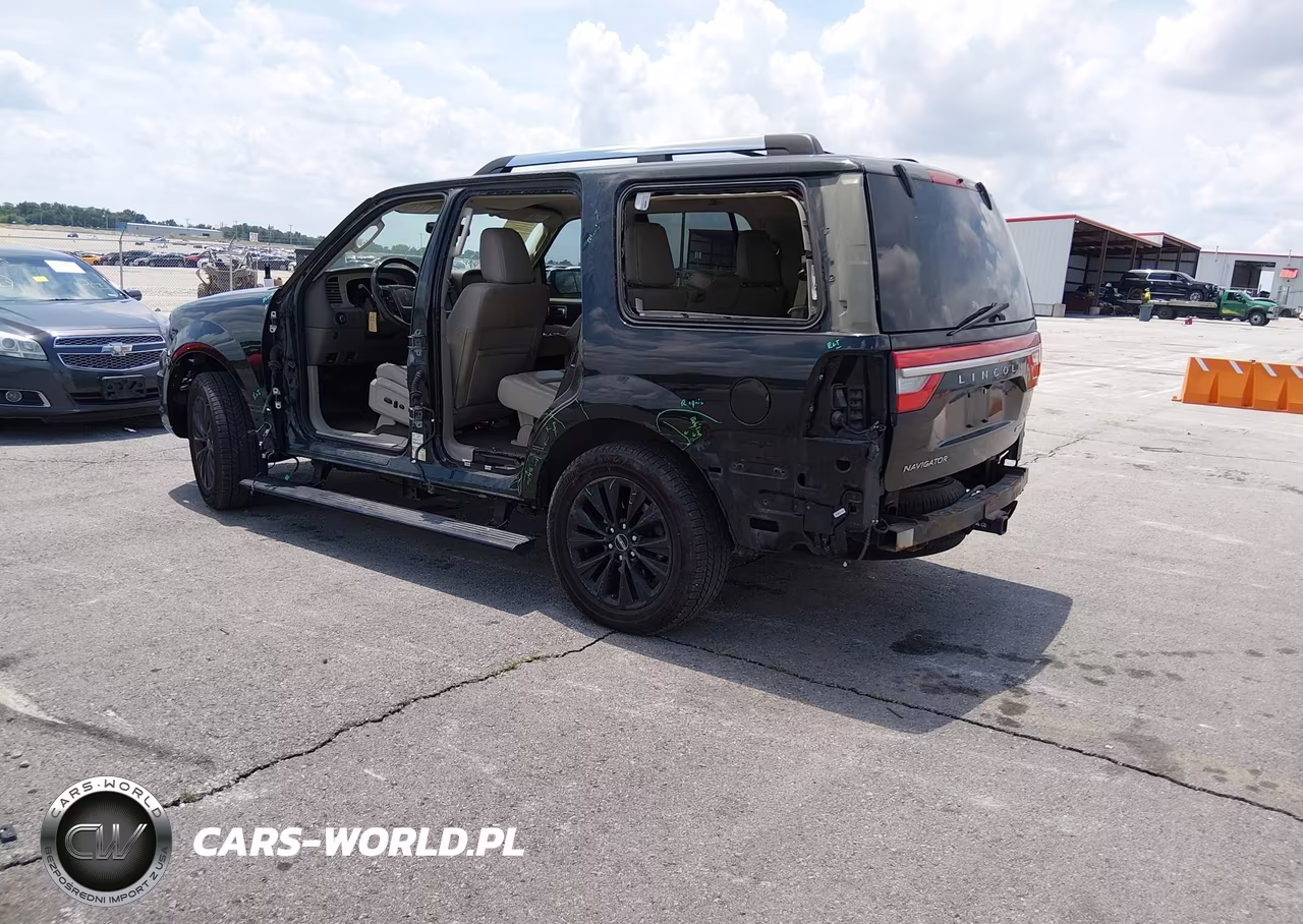 2015 Lincoln Navigator VIN:5LMJJ2JT4FEJ13332 - 3