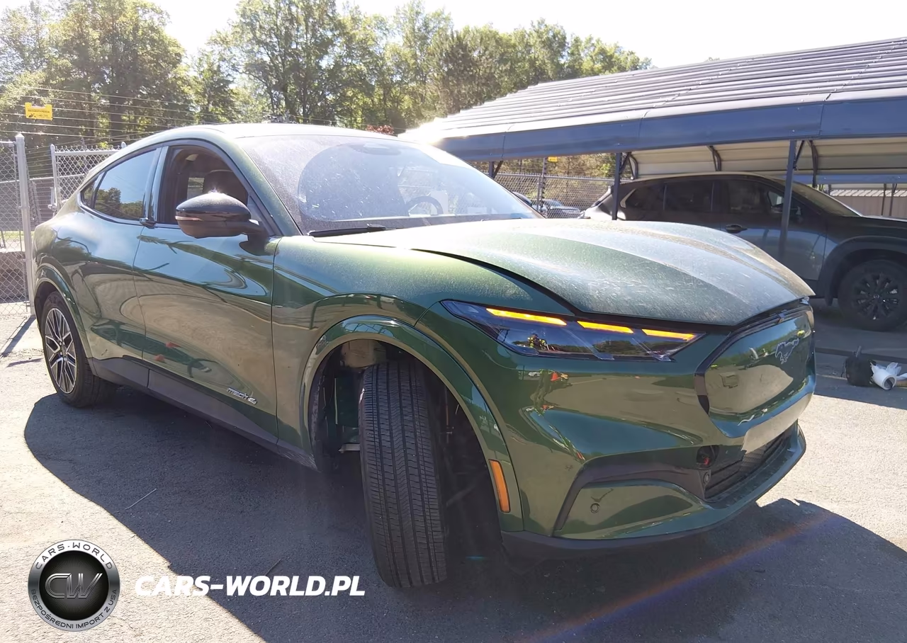 2025 Ford Mustang Mach-E Premium – zdjęcie 1 z 16