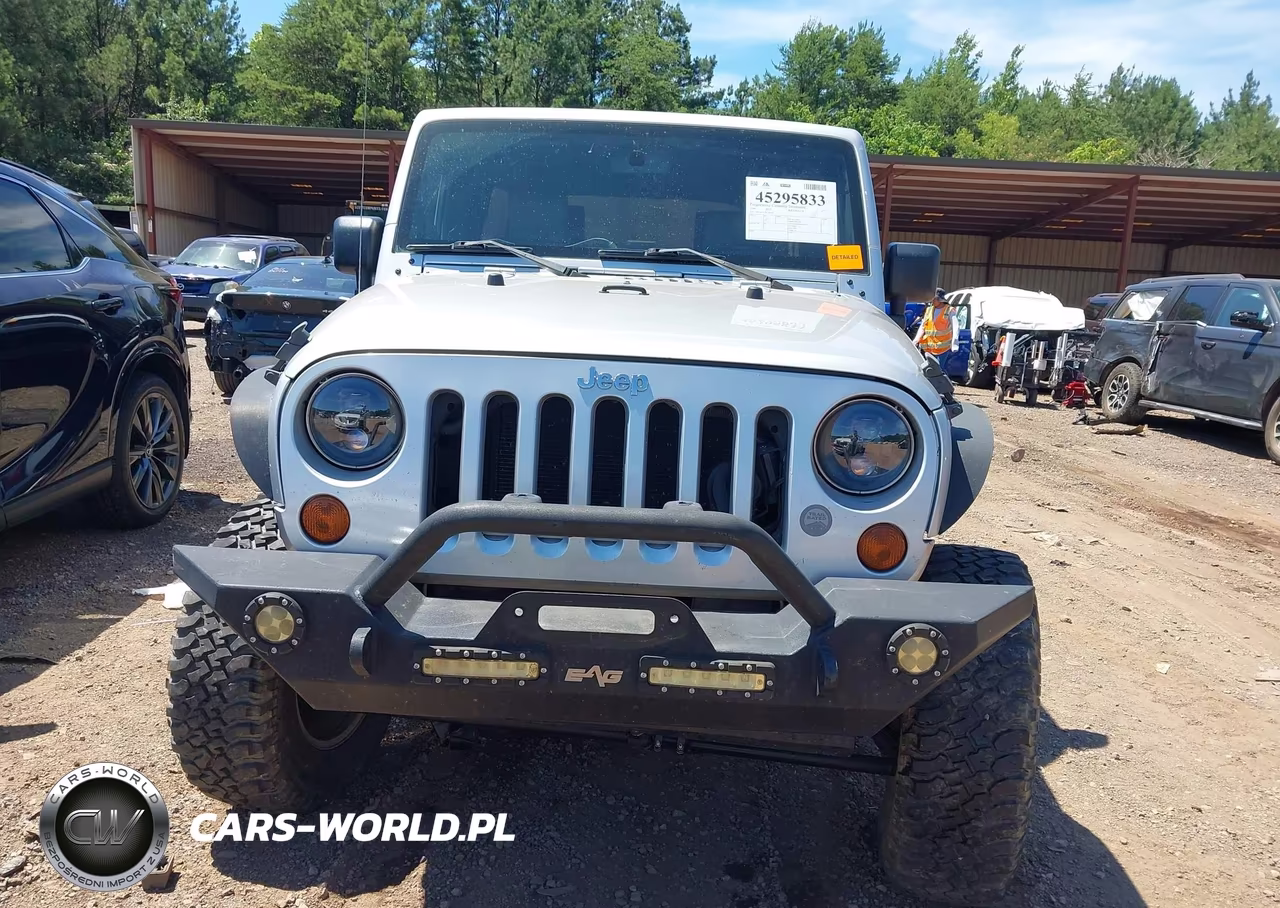 2008 Jeep Wrangler Unlimited Rubicon VIN:1J4GA69158L566024 - 12