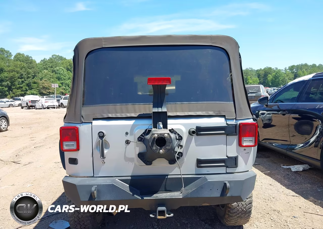2008 Jeep Wrangler Unlimited Rubicon VIN:1J4GA69158L566024 - 16