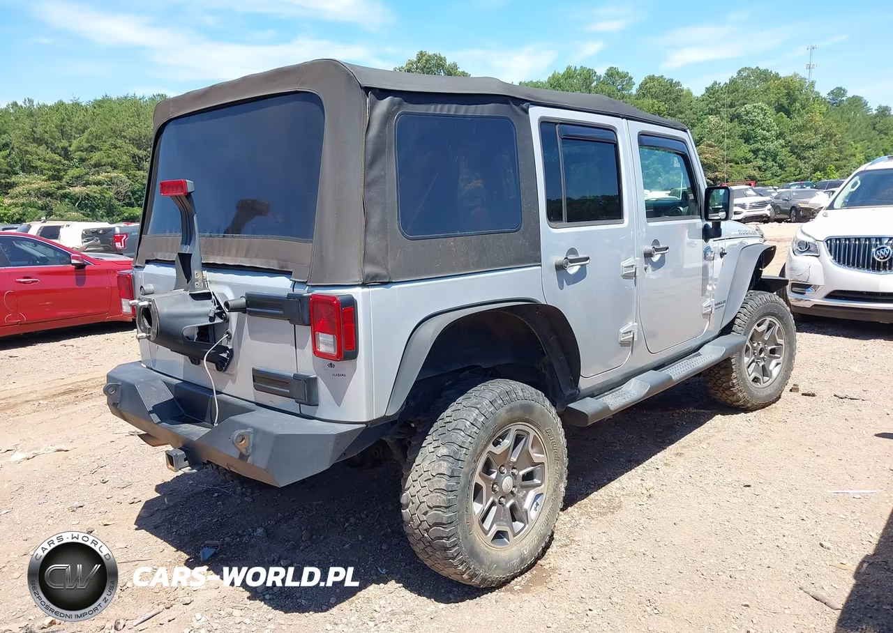 2008 Jeep Wrangler Unlimited Rubicon VIN:1J4GA69158L566024 - 4