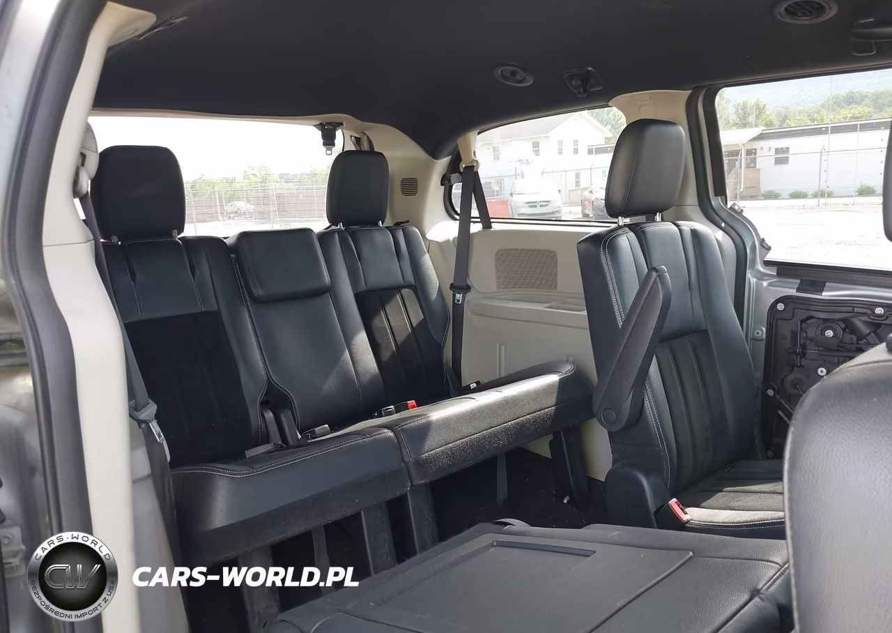 2018 Dodge Grand Caravan Sxt VIN:2C4RDGCG8JR209295 - 8