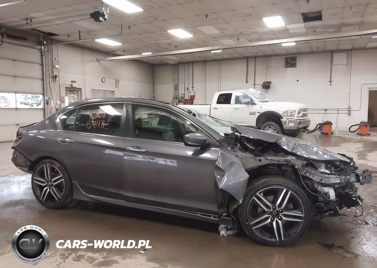 2017 Honda Accord Sport Se VIN:1HGCR2F19HA033679 - 17