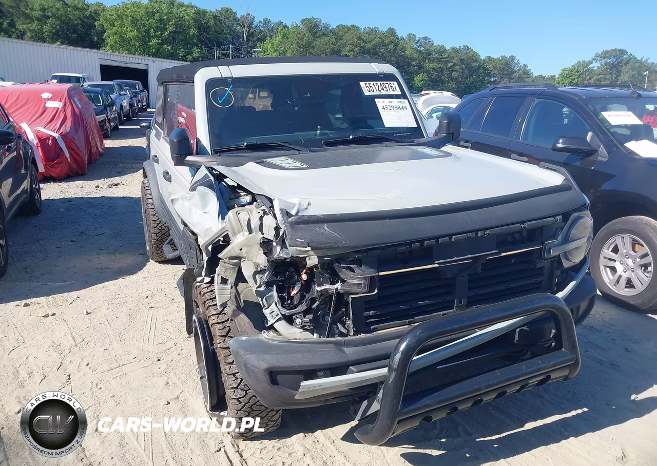 2022 Ford Bronco Big Bend – zdjęcie 1 z 16