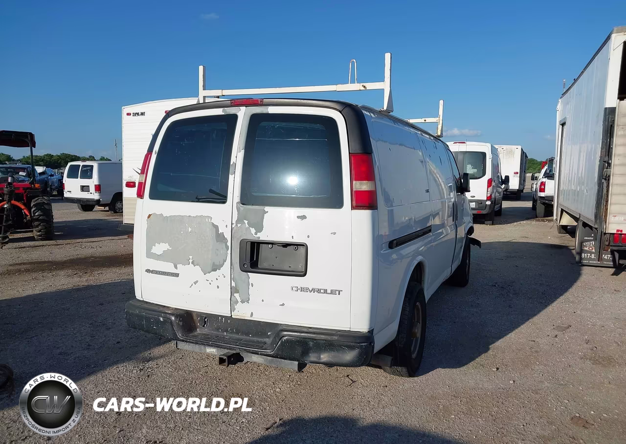 2003 Chevrolet Express VIN:1GCHG35U631191000 - 4