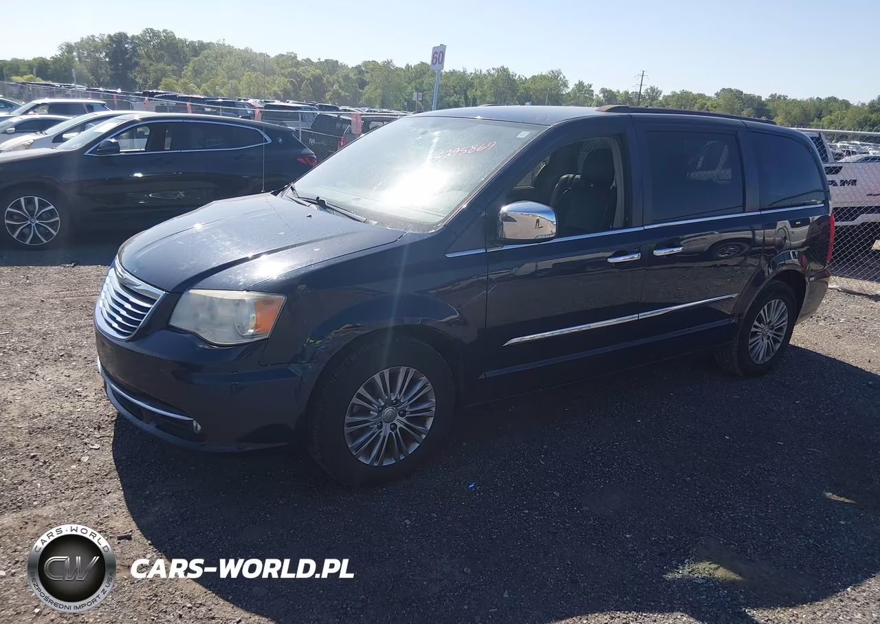2015 Chrysler Town & Country Touring-L VIN:2C4RC1CG4FR513697 - 2