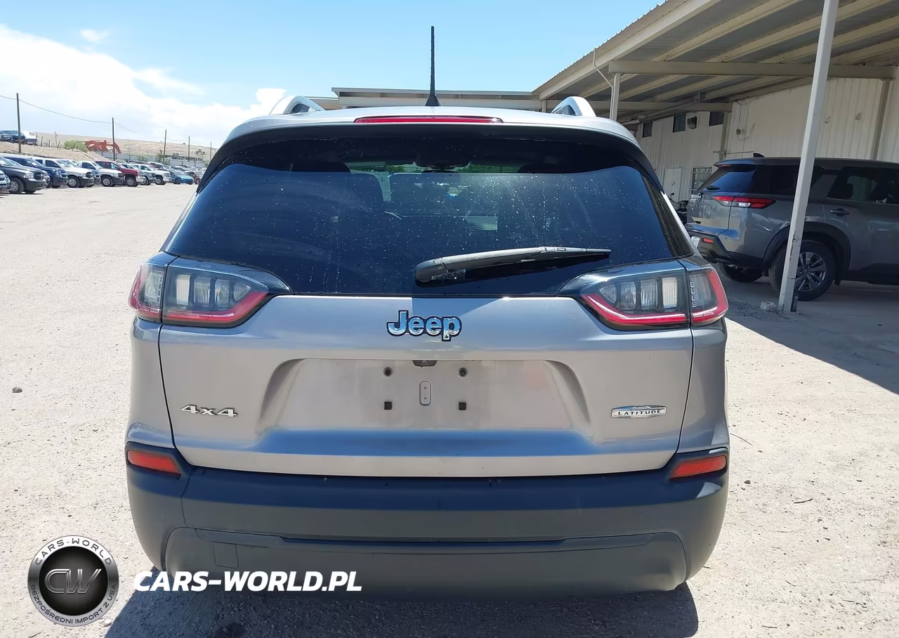 2020 Jeep Cherokee Latitude 4X4 VIN:1C4PJMCBXLD643372 - 18
