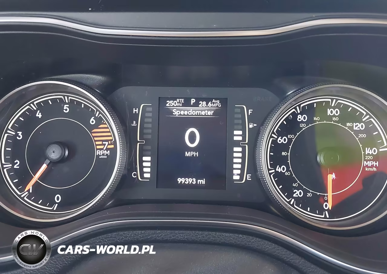 2020 Jeep Cherokee Latitude 4X4 VIN:1C4PJMCBXLD643372 - 7