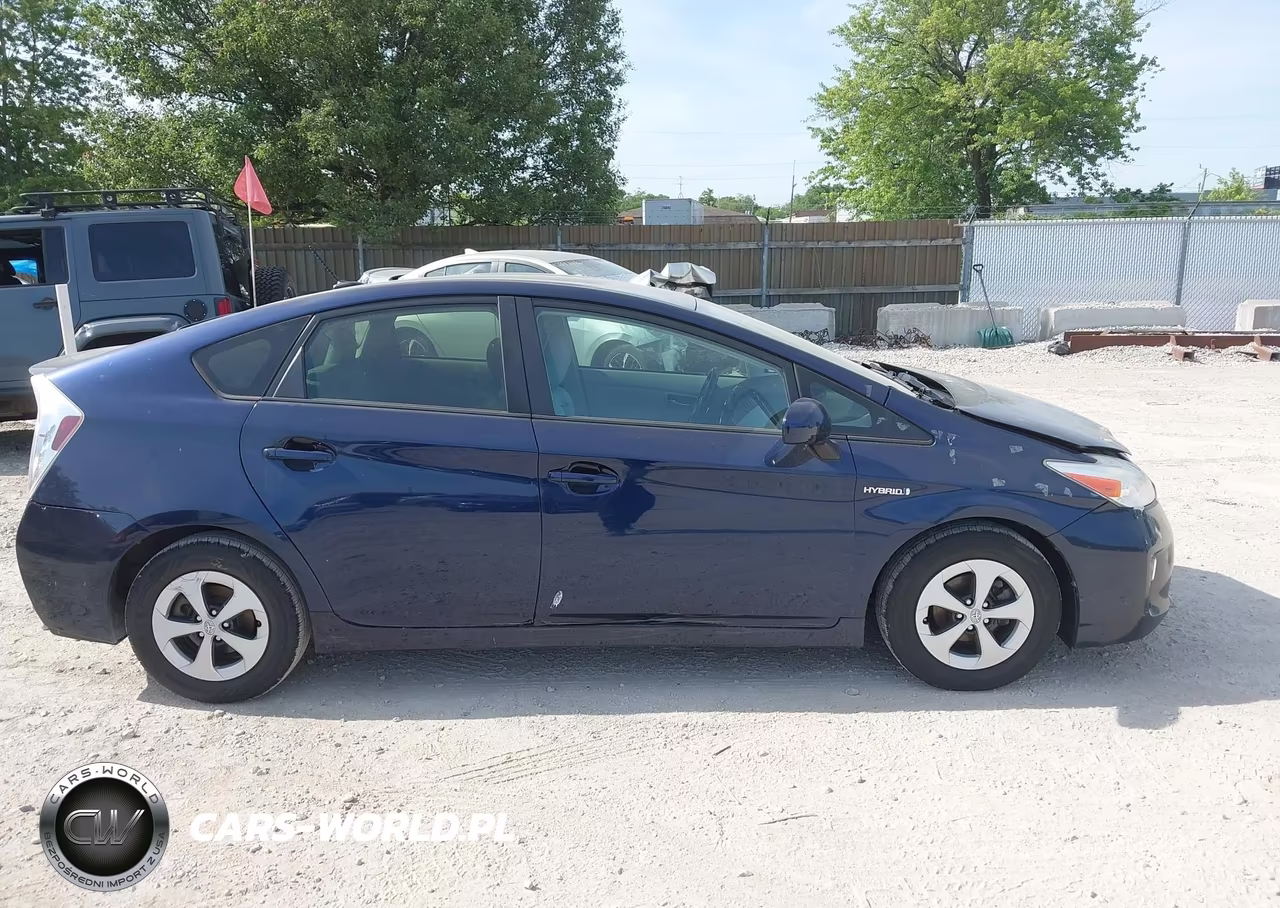 2014 Toyota Prius Four VIN:JTDKN3DU1E1752655 - 13