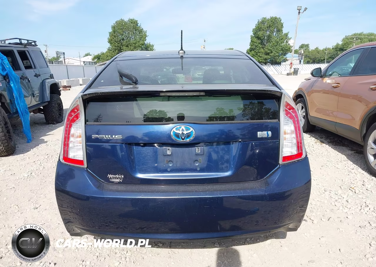 2014 Toyota Prius Four VIN:JTDKN3DU1E1752655 - 16