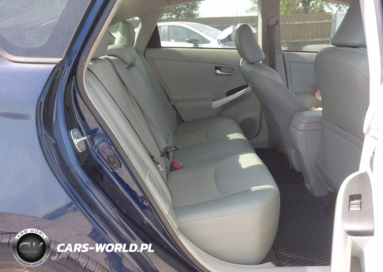 2014 Toyota Prius Four VIN:JTDKN3DU1E1752655 - 8
