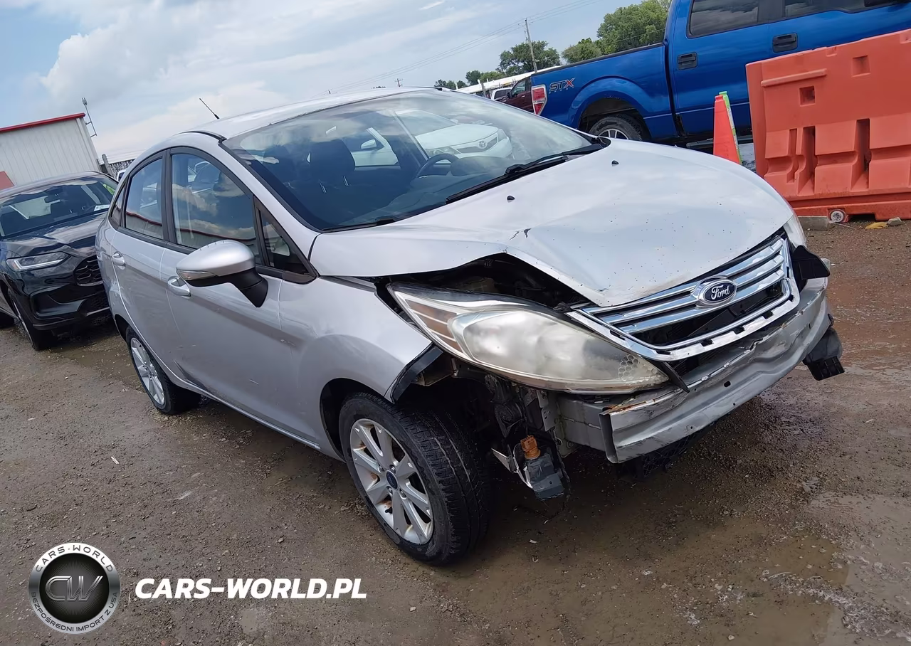2013 Ford Fiesta Se – zdjęcie 1 z 17