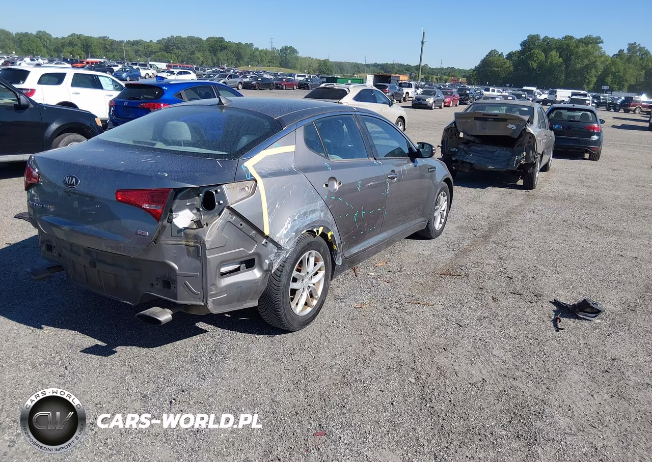 2013 Kia Optima Lx VIN:5XXGM4A72DG233095 - 4