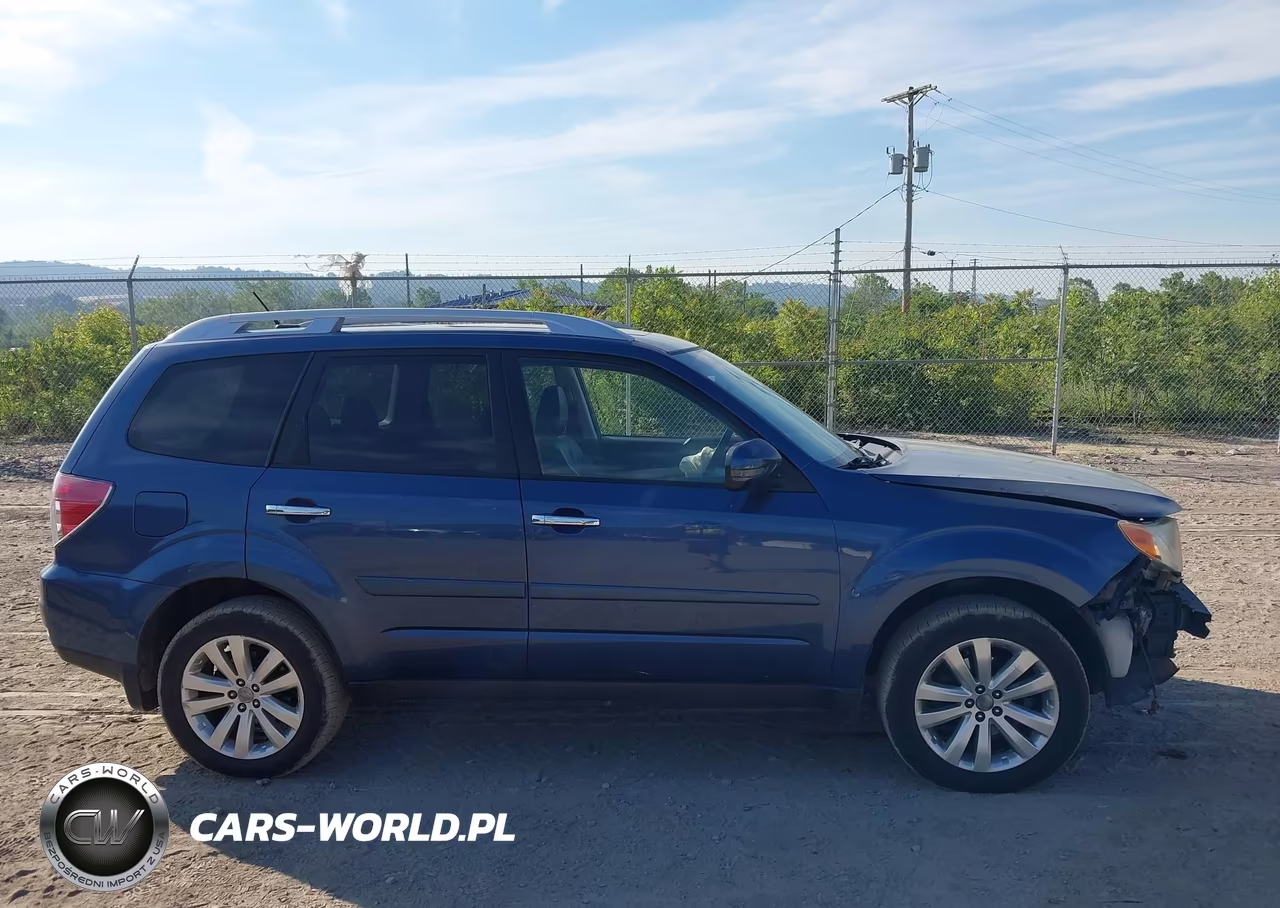 2011 Subaru Forester 2.5X Touring VIN:JF2SHAGC6BH753688 - 14