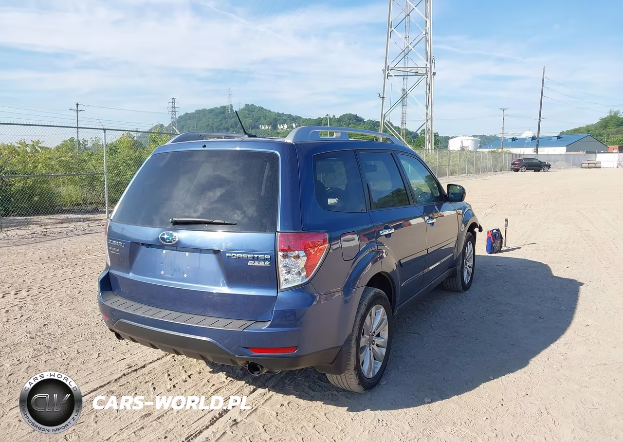 2011 Subaru Forester 2.5X Touring VIN:JF2SHAGC6BH753688 - 4