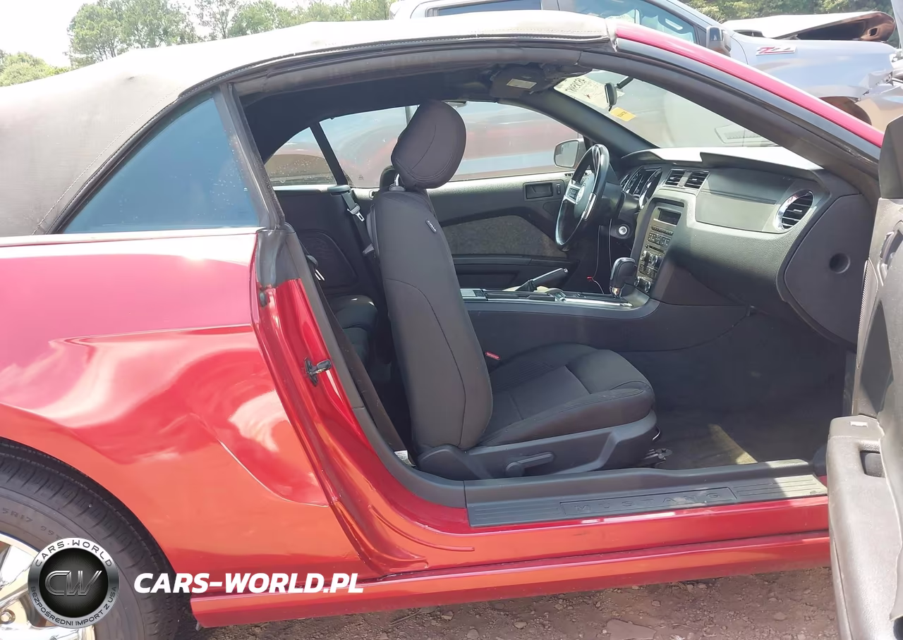 2013 Ford Mustang V6 VIN:1ZVBP8EM9D5258103 - 5