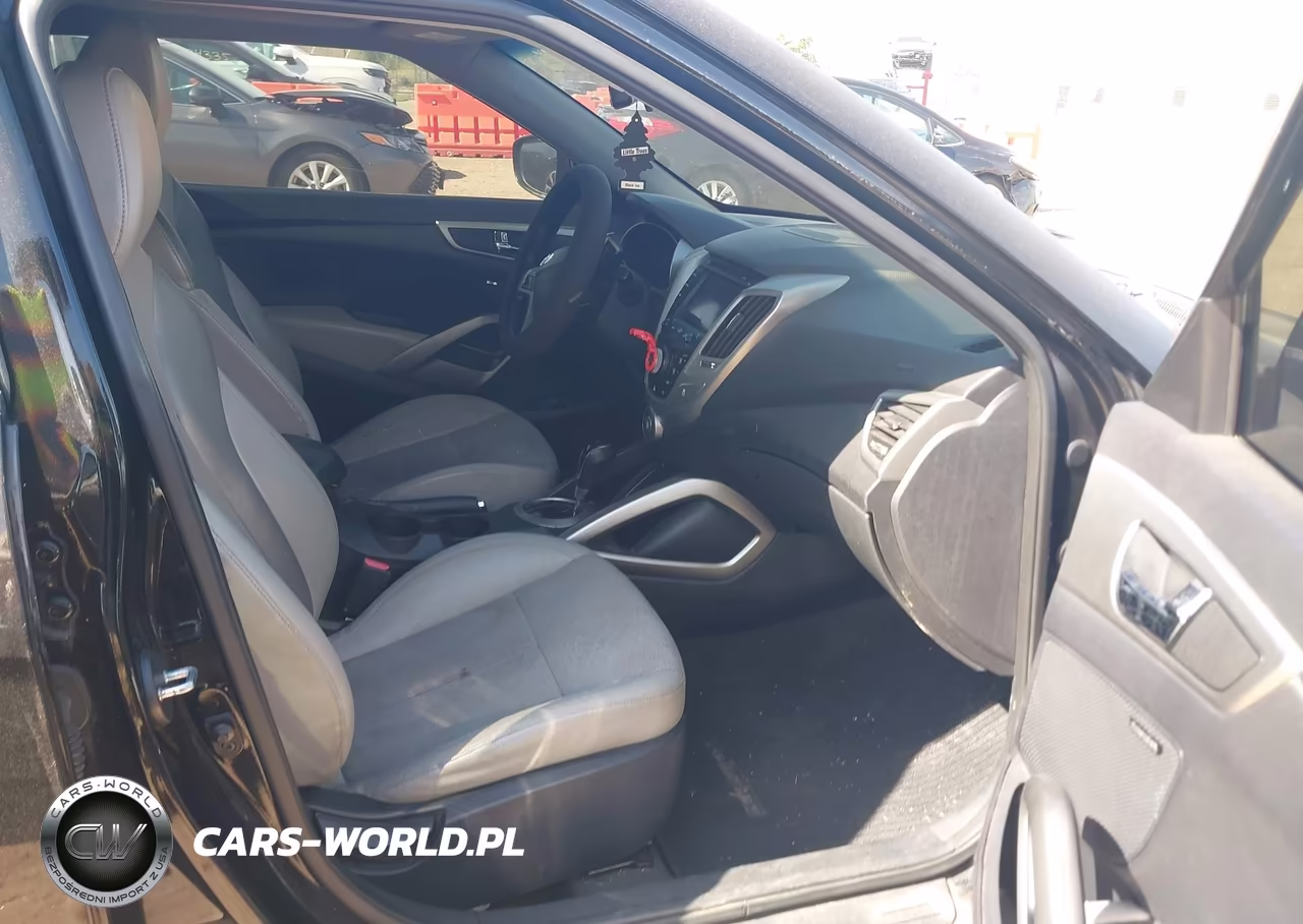 2013 Hyundai Veloster Base W-Gray VIN:KMHTC6AD1DU104662 - 5