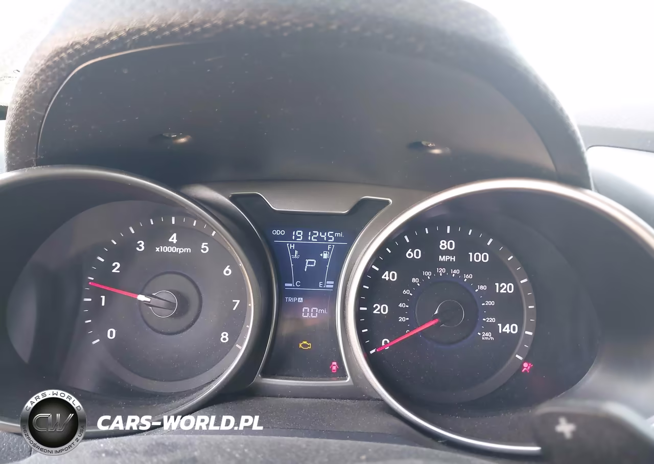 2013 Hyundai Veloster Base W-Gray VIN:KMHTC6AD1DU104662 - 7