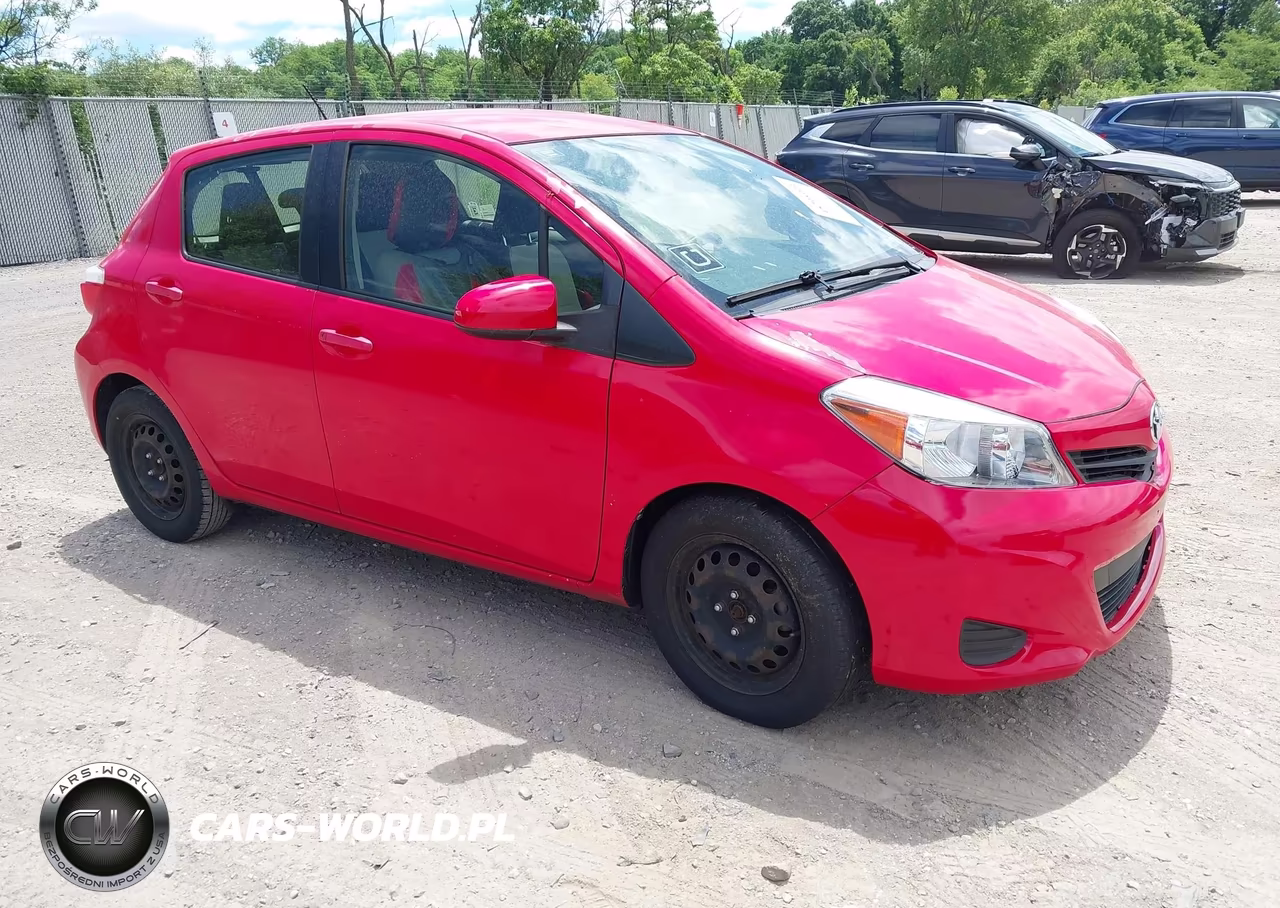 2013 Toyota Yaris Le