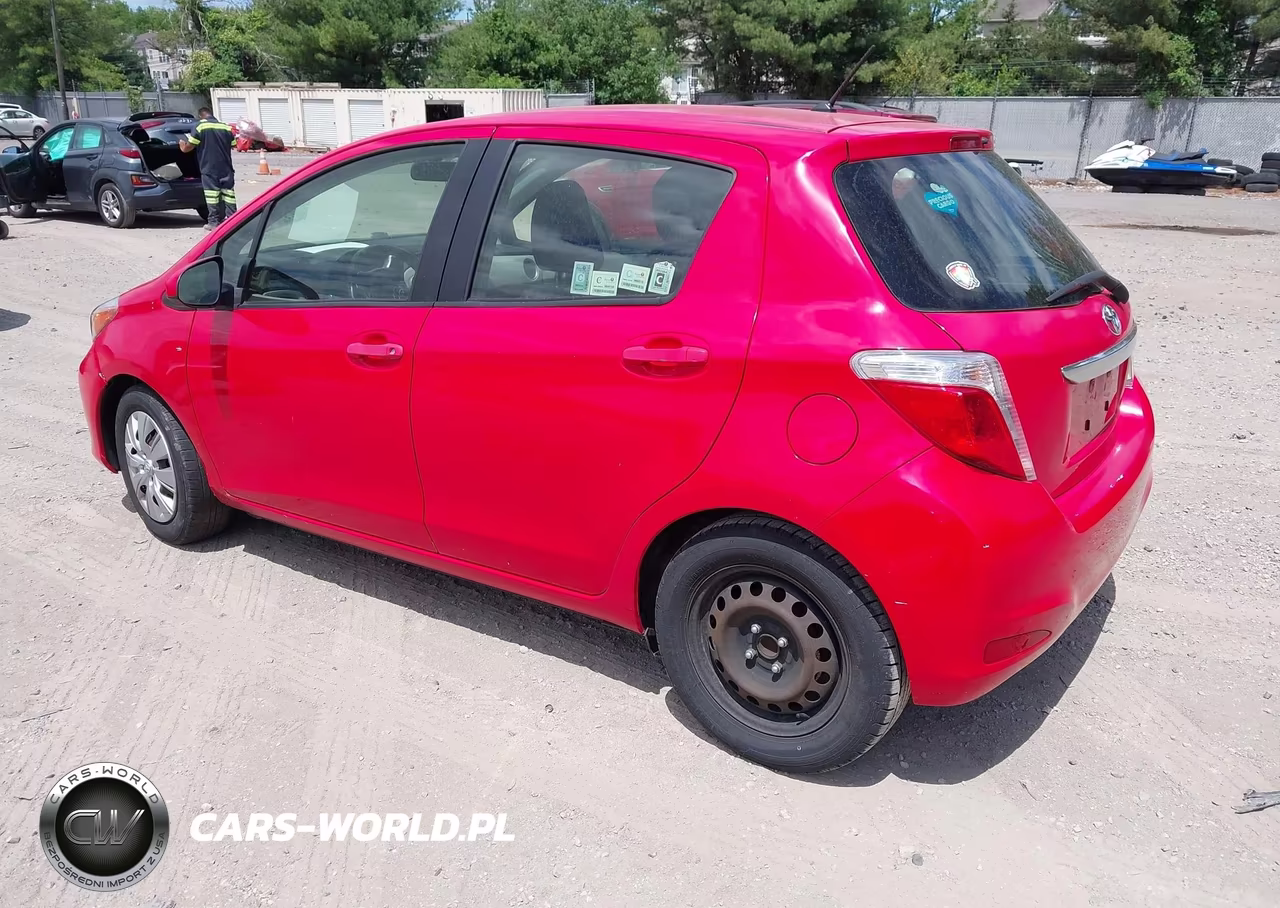 2013 Toyota Yaris Le VIN:JTDKTUD31DD569711 - 3